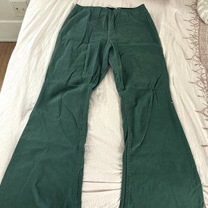Green Flared Stretchy pants - size 9 TINSELTOWN